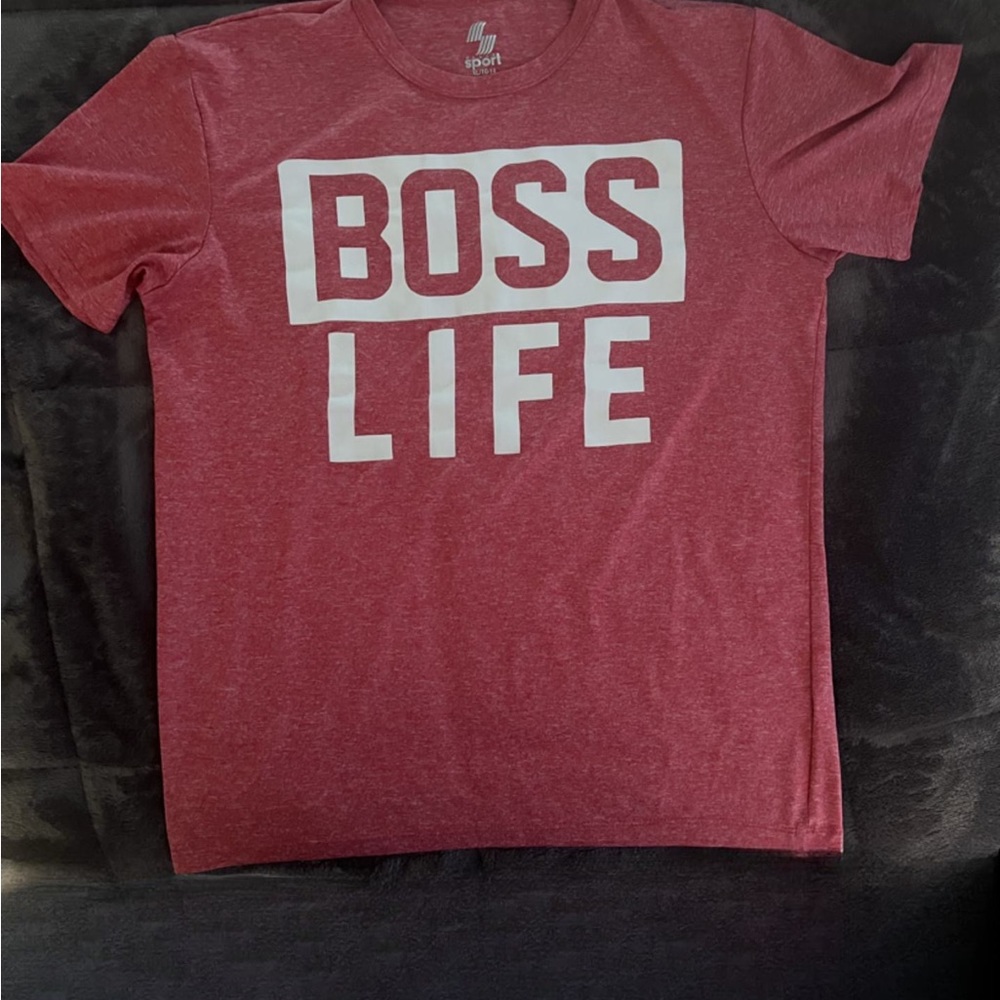 Boys XL T-Shirt. Red Place Sports Boss life. Excellent condition